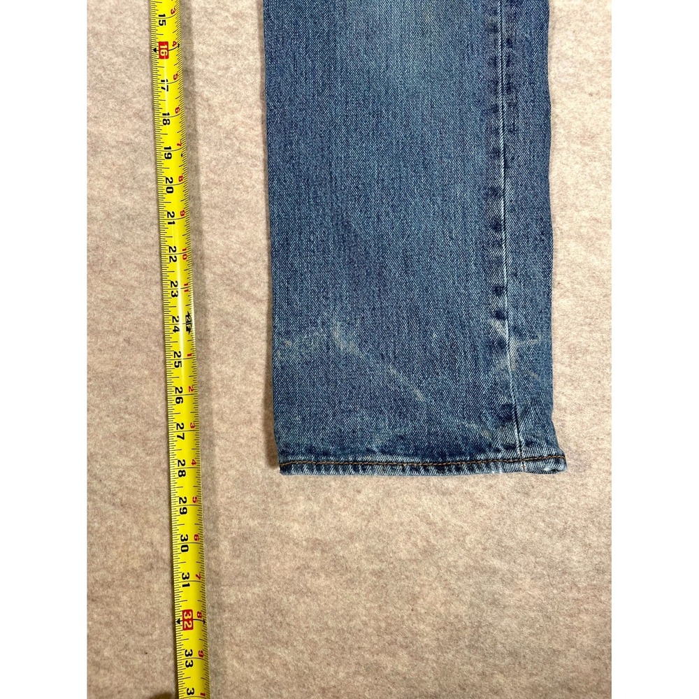 Levi's 501 Authentic Original Fit Jeans Mens 32x30 Blue Denim Cotton Button‎ Fly - Picture 16 of 16
